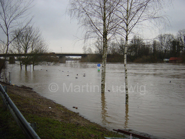 Hochwasser an der Bootsanlegestelle